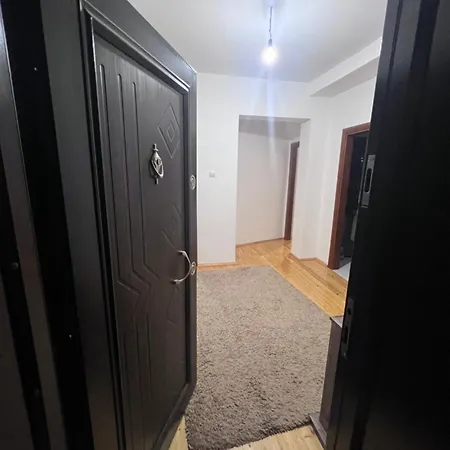 Luxe Apartment *